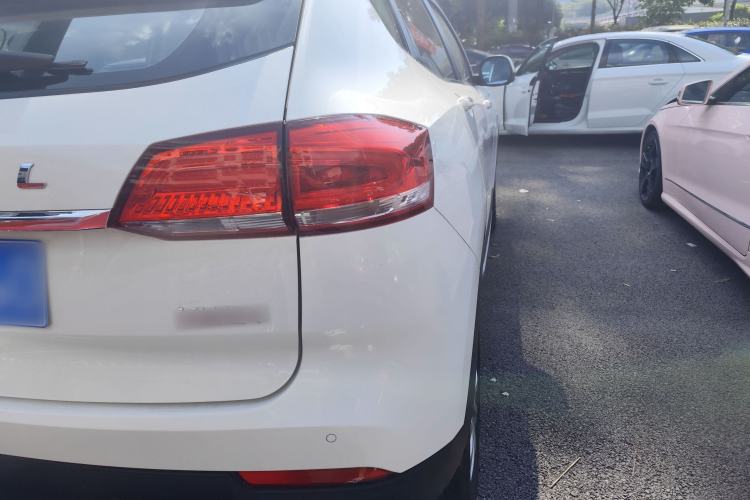Used Haval H2s 2017 Blue Label 1.5T Dual-Clutch Elite Model Exterior 5
