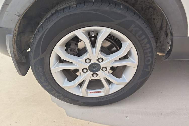Used Haval H2s 2017 Red-Label 1.5T Manual Elite Model Exterior 5