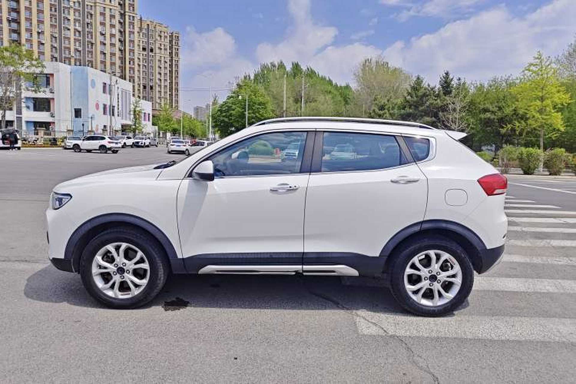 Used Haval H2s 2017 Red-Label 1.5T Dual-Clutch Elite Model Exterior 9