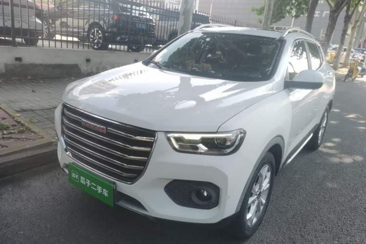 Haval H2s 2017 Red-Label 1.5T Manual Elite Model с пробегом Guazi used car, China used car export, Used car for sale, Used cars, Cheapest cars for sale