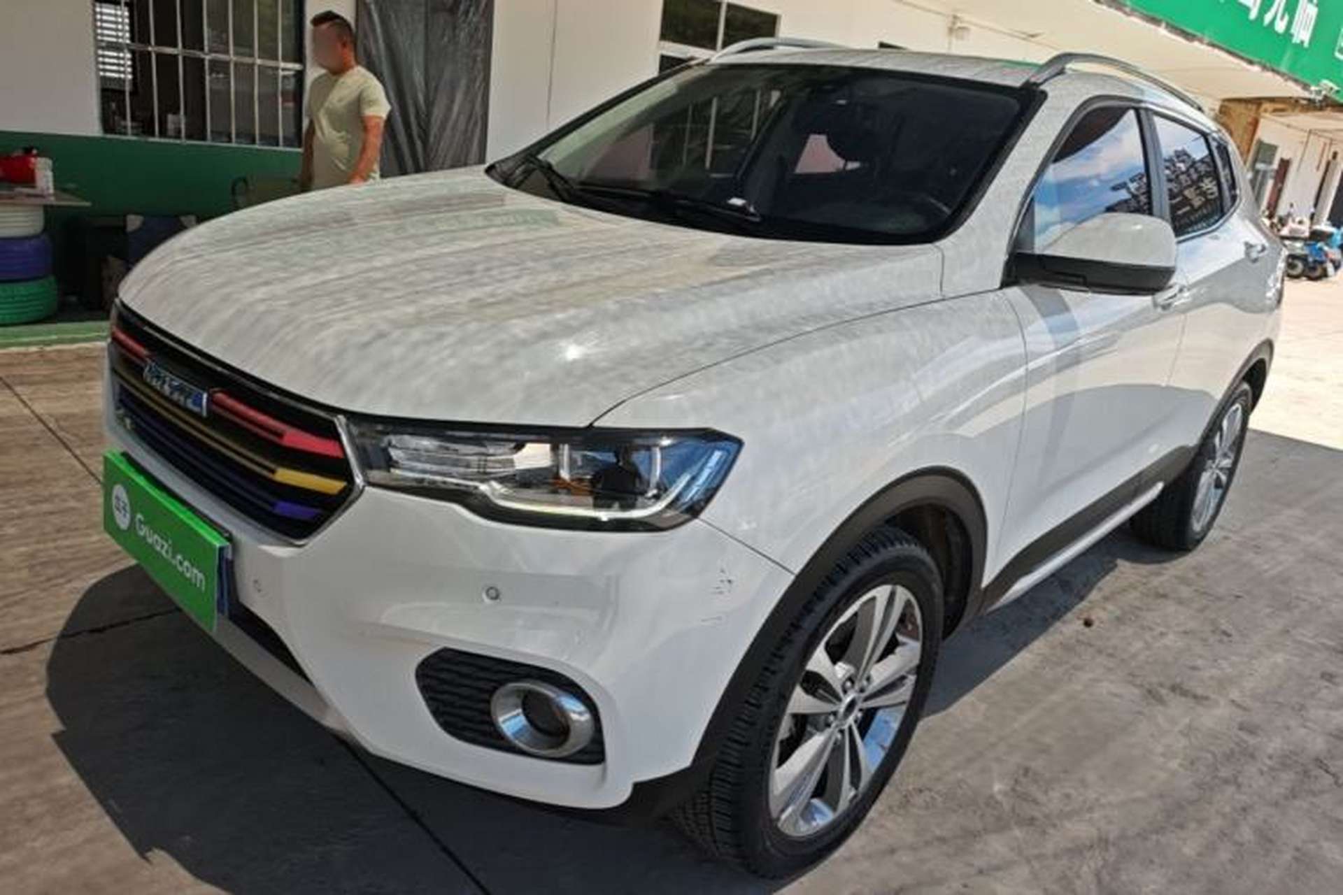 Used Haval H2s 2017 Blue Label 1.5T Dual-Clutch Luxury Model Front Left 45 Deg