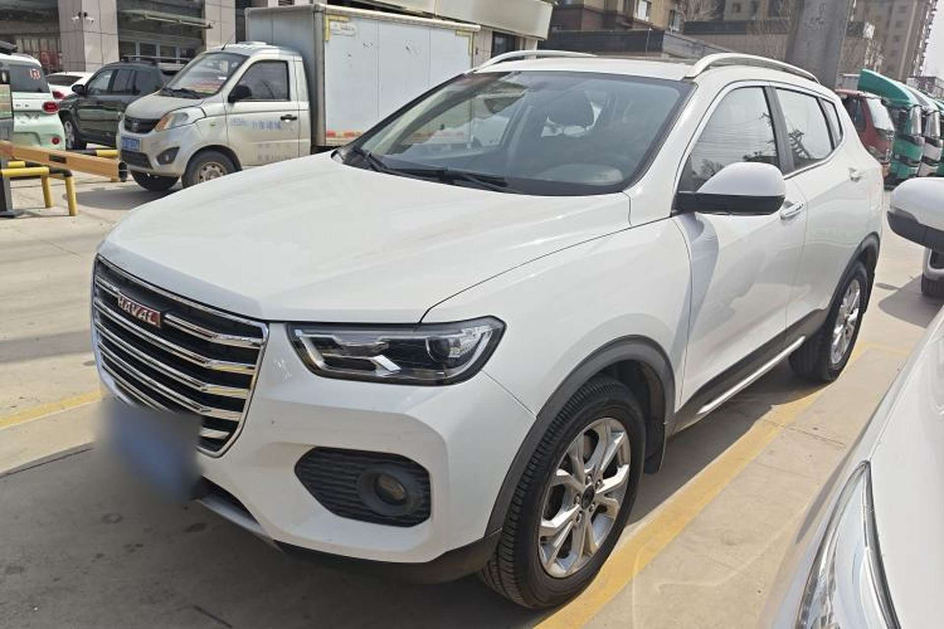 Used Haval H2s 2017 Red-Label 1.5T Manual Elite Model Front Left 45 Deg