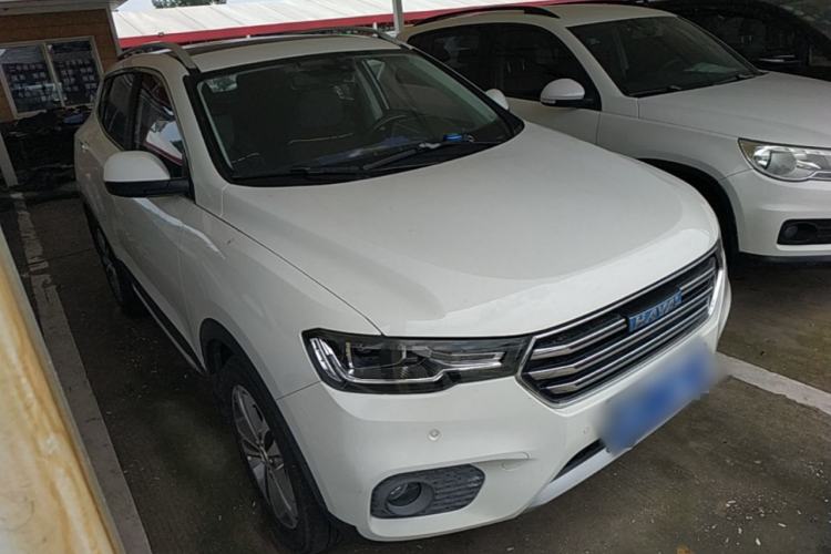 Used Haval H2s 2017 Blue Label 1.5T Dual-Clutch Luxury Model Front Right 45 Deg