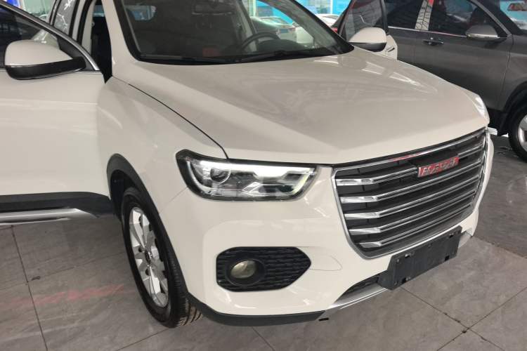 Used Haval H2s 2017 Red-Label 1.5T Dual-Clutch Elite Model Front Right 45 Deg