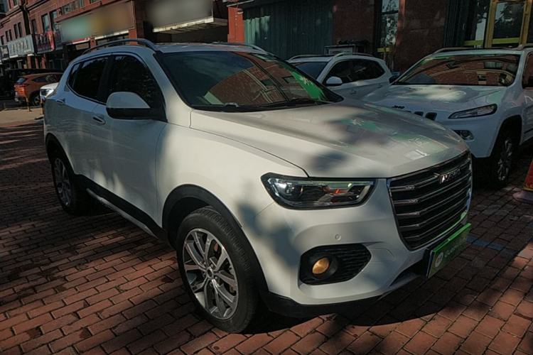 Used Haval H2s 2017 Red-Label 1.5T Dual-Clutch Luxury Model Front Right 45 Deg