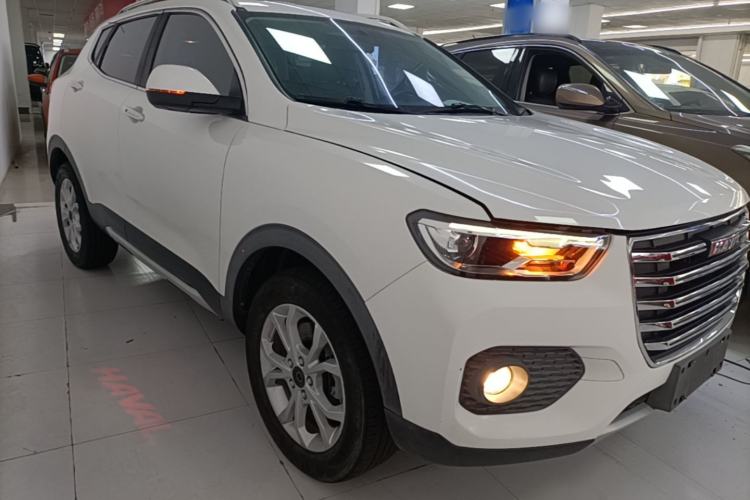Used Haval H2s 2017 Red-Label 1.5T Manual Elite Model Front Right 45 Deg
