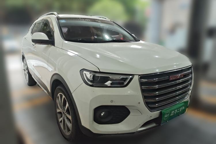 Used Haval H2s 2017 Red-Label 1.5T Dual-Clutch Luxury Model Front Right 45 Deg