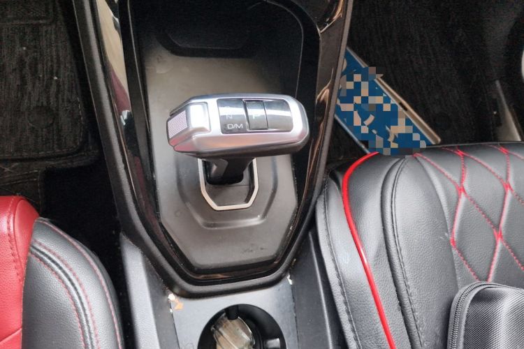 Used Haval H2s 2017 Blue Label 1.5T Dual-Clutch Comfort Model Gear Lever