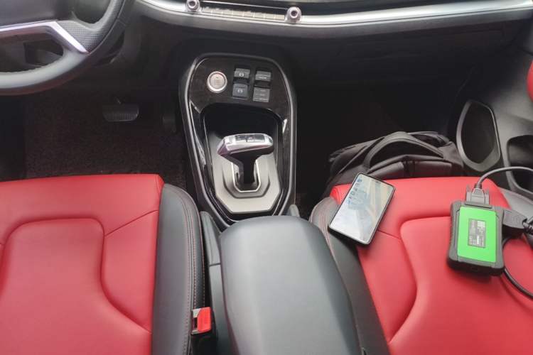 Used Haval H2s 2017 Red-Label 1.5T Dual-Clutch Comfort Model Gear Lever
