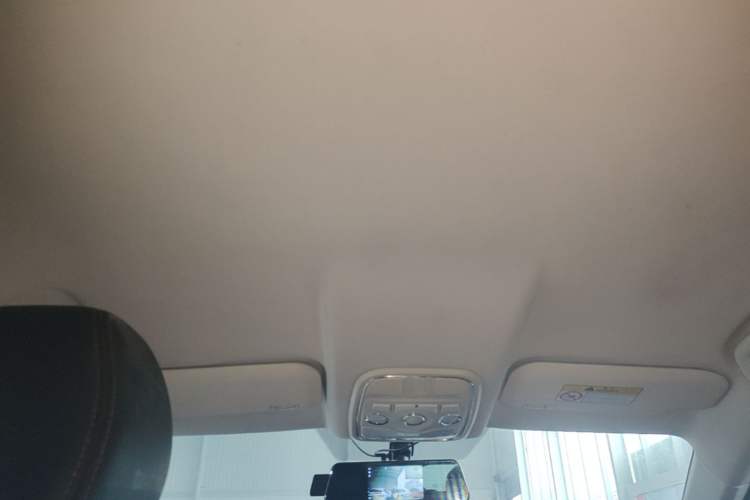 Used Haval H2s 2017 Red-Label 1.5T Dual-Clutch Comfort Model Headliner