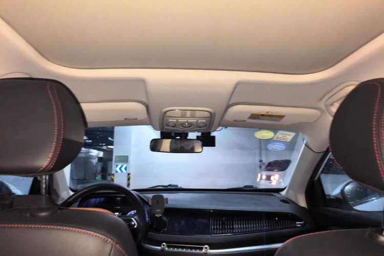 Used Haval H2s 2017 Blue Label 1.5T Dual-Clutch Luxury Model Headliner