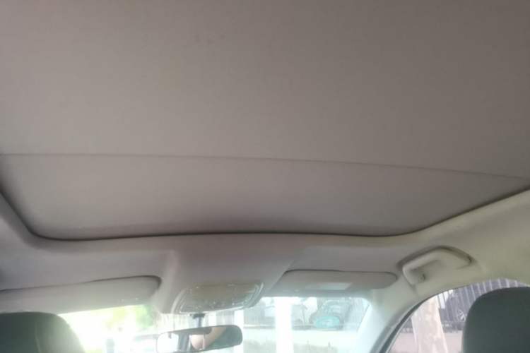 Used Haval H2s 2017 Red-Label 1.5T Manual Elite Model Headliner