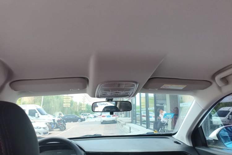 Used Haval H2s 2017 Red-Label 1.5T Dual-Clutch Comfort Model Headliner