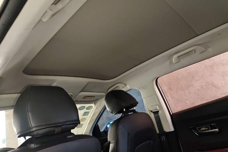 Used Haval H2s 2017 Blue Label 1.5T Dual-Clutch Luxury Model Headliner