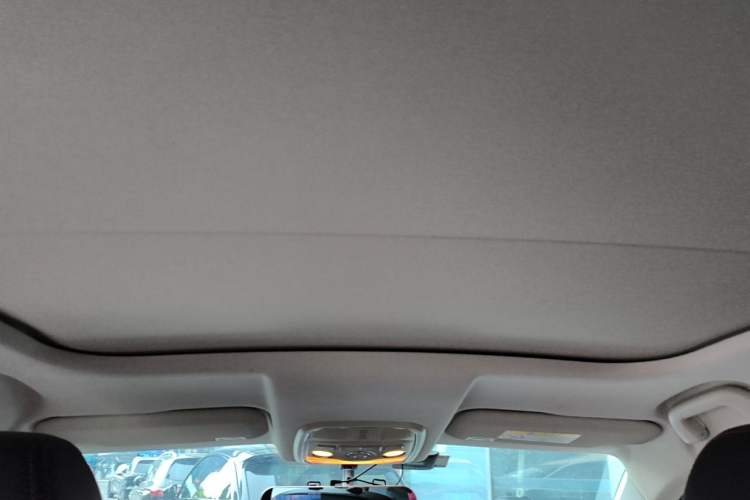 Used Haval H2s 2017 Red-Label 1.5T Manual Elite Model Headliner