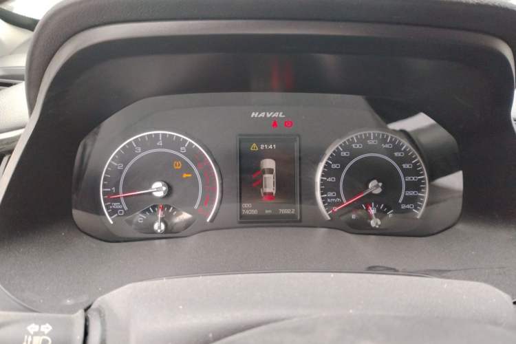 Used Haval H2s 2017 Red-Label 1.5T Manual Elite Model Instrument Cluster