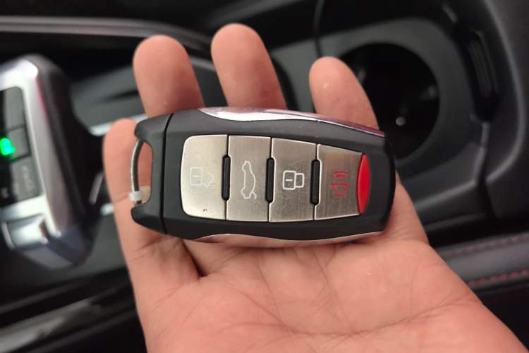 Used Haval H2s 2017 Red-Label 1.5T Dual-Clutch Elite Model Interior 1