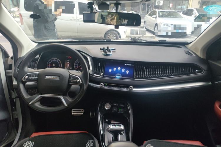 Used Haval H2s 2017 Blue Label 1.5T Dual-Clutch Luxury Model Interior 2