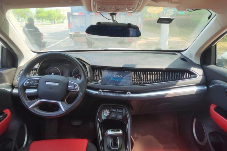 Used Haval H2s 2017 Red-Label 1.5T Dual-Clutch Elite Model Interior 2