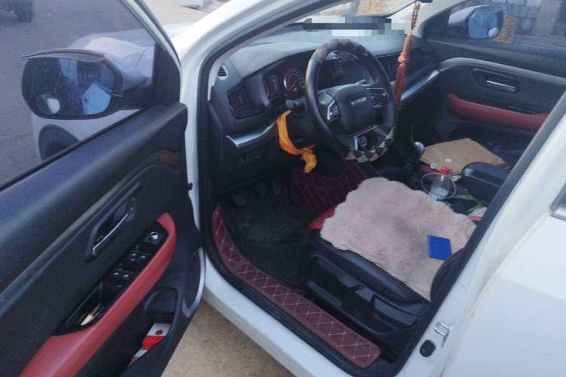 Used Haval H2s 2017 Blue Label 1.5T Manual Comfort Edition Interior 3