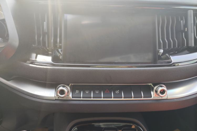 Used Haval H2s 2017 Blue Label 1.5T Dual-Clutch Elite Model Interior 3