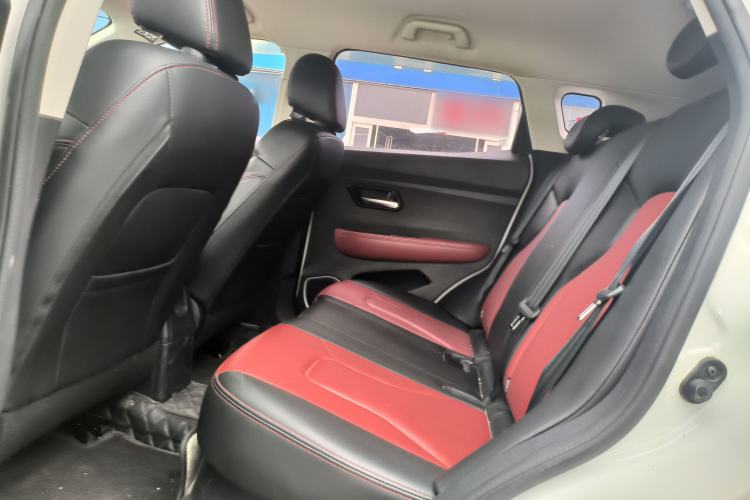 Used Haval H2s 2017 Red-Label 1.5T Dual-Clutch Comfort Model Interior 3
