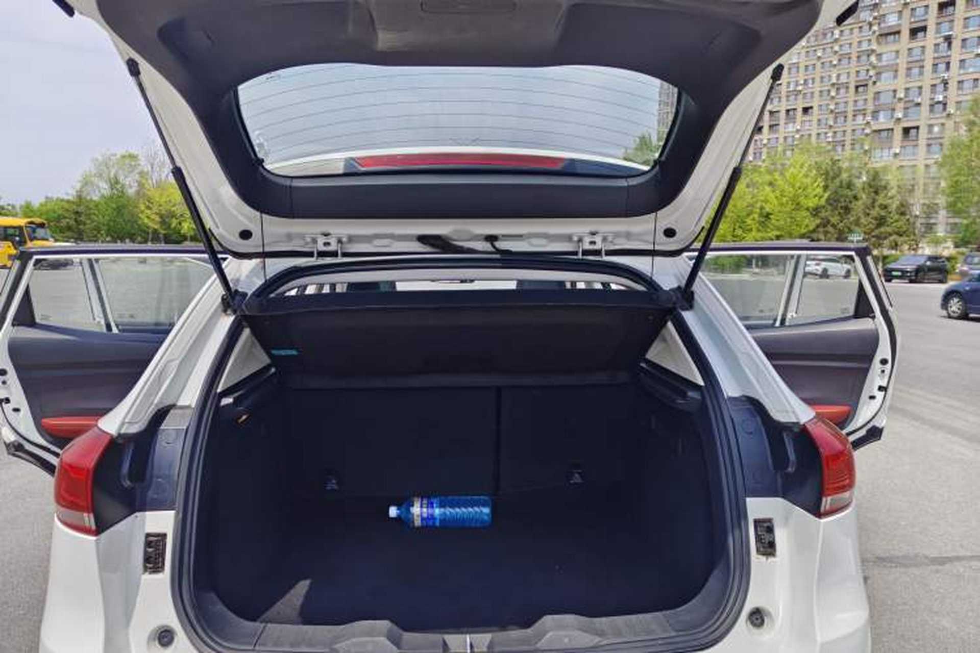Used Haval H2s 2017 Red-Label 1.5T Dual-Clutch Elite Model Interior 4