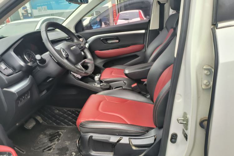 Used Haval H2s 2017 Red-Label 1.5T Dual-Clutch Comfort Model Interior 4