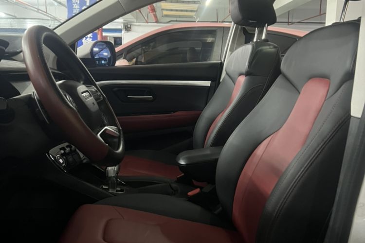 Used Haval H2s 2017 Red-Label 1.5T Dual-Clutch Luxury Model Interior 5