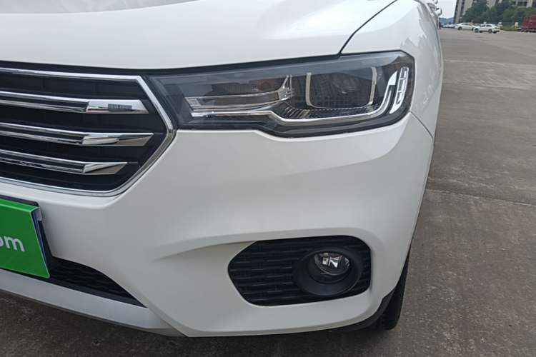 Used Haval H2s 2017 Blue Label 1.5T Dual-Clutch Elite Model Left Front Headlight