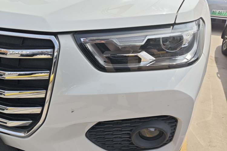 Used Haval H2s 2017 Red-Label 1.5T Manual Elite Model Left Front Headlight