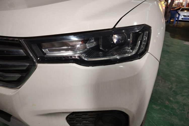 Used Haval H2s 2017 Blue Label 1.5T Manual Elite Model Left Front Headlight