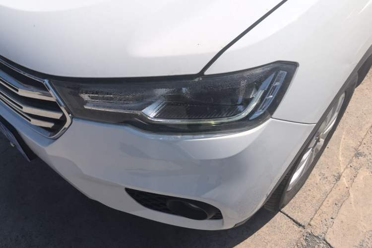 Used Haval H2s 2017 Blue Label 1.5T Dual-Clutch Comfort Model Left Front Headlight