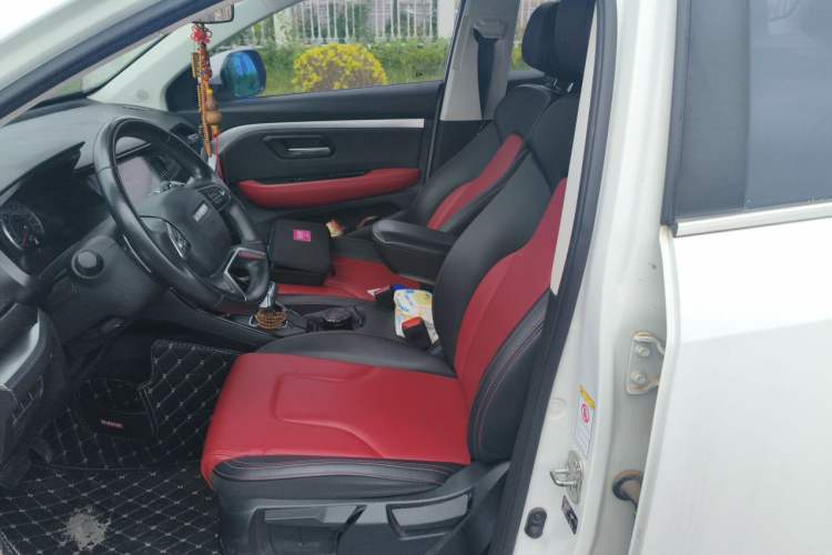 Used Haval H2s 2017 Red-Label 1.5T Dual-Clutch Elite Model Left Front Seat