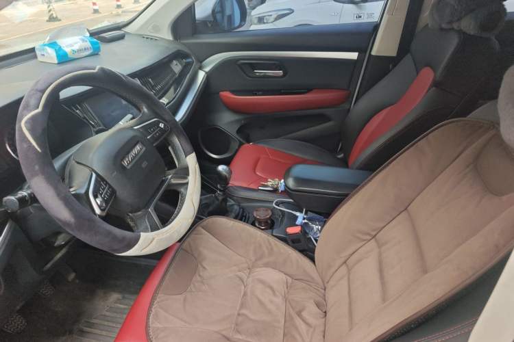 Used Haval H2s 2017 Red Label 1.5T Manual Comfort Model Left Front Seat