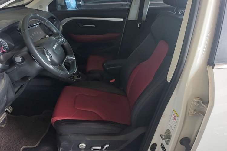 Used Haval H2s 2017 Red-Label 1.5T Dual-Clutch Luxury Model Left Front Seat