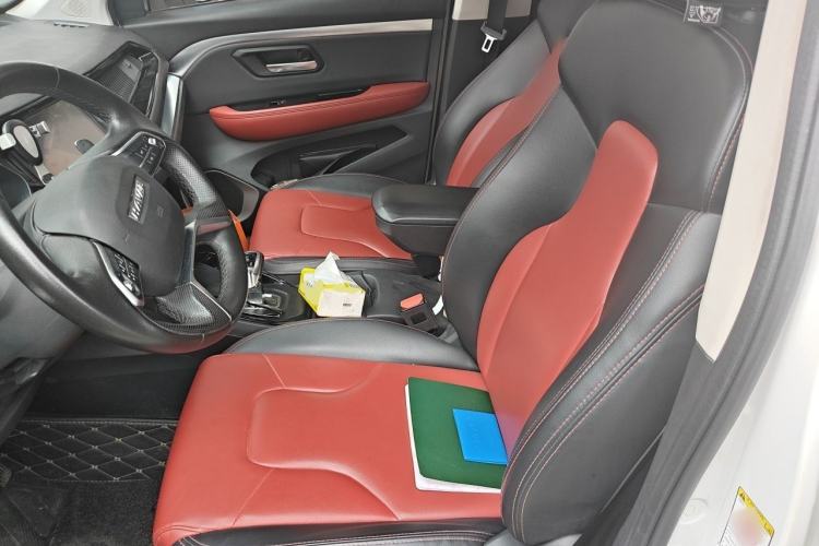 Used Haval H2s 2017 Red-Label 1.5T Dual-Clutch Elite Model Left Front Seat