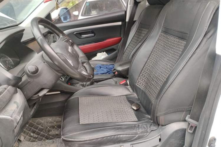 Used Haval H2s 2017 Red-Label 1.5T Manual Elite Model Left Front Seat