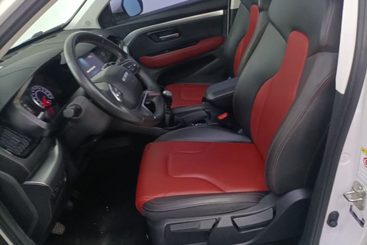 Used Haval H2s 2017 Red-Label 1.5T Manual Elite Model Left Front Seat