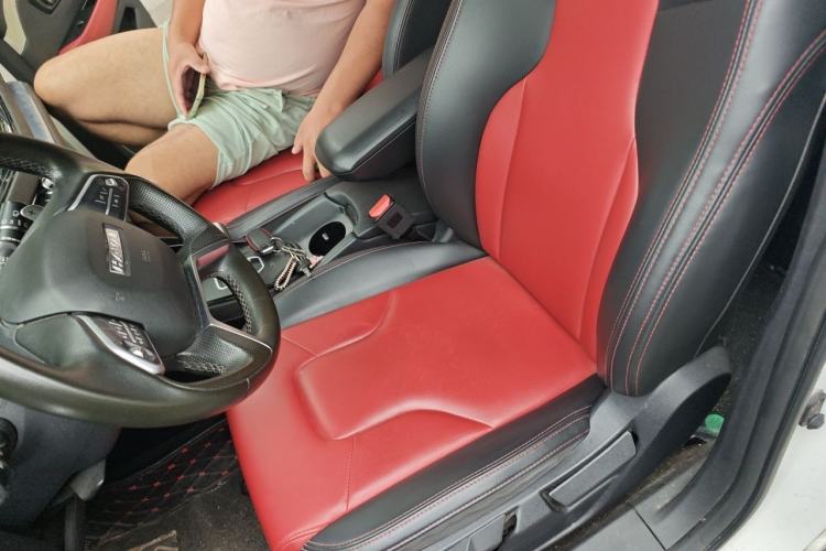 Used Haval H2s 2017 Red-Label 1.5T Dual-Clutch Elite Model Left Front Seat