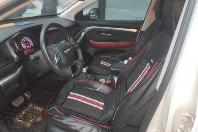 Used Haval H2s 2017 Red-Label 1.5T Dual-Clutch Luxury Model Left Front Seat