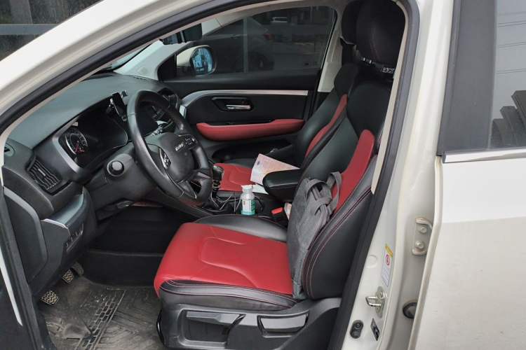 Used Haval H2s 2017 Red-Label 1.5T Manual Elite Model Left Front Seat
