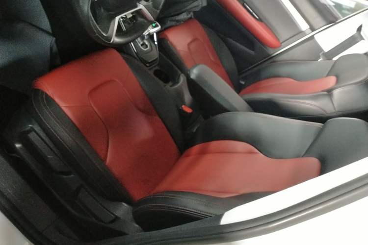 Used Haval H2s 2017 Red-Label 1.5T Dual-Clutch Elite Model Left Front Seat