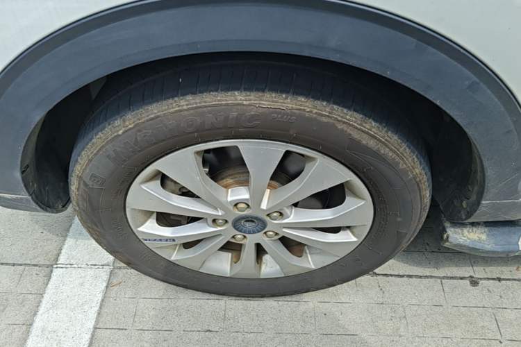 Used Haval H2s 2017 Blue Label 1.5T Dual-Clutch Comfort Model Left Front Wheel Hub