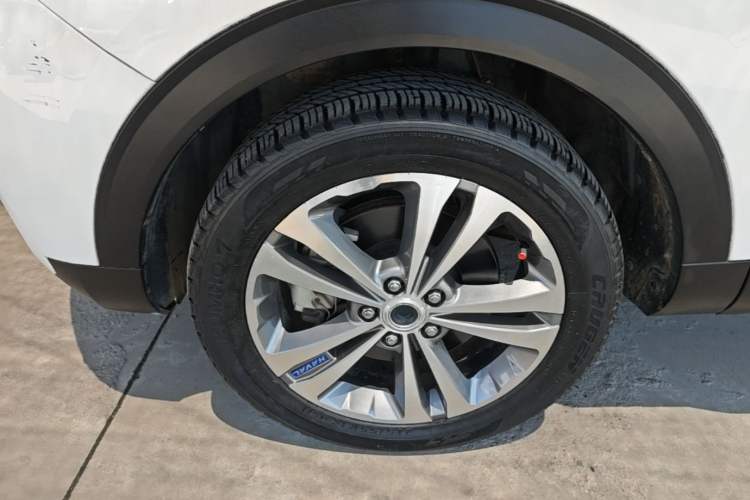 Used Haval H2s 2017 Blue Label 1.5T Dual-Clutch Luxury Model Left Front Wheel Hub