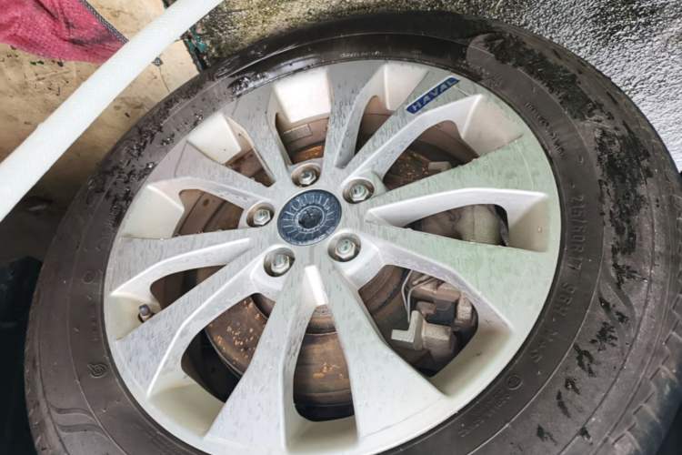 Used Haval H2s 2017 Blue Label 1.5T Dual-Clutch Comfort Model Left Front Wheel Hub