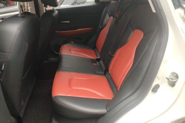 Used Haval H2s 2017 Red-Label 1.5T Dual-Clutch Elite Model Left Rear Seat