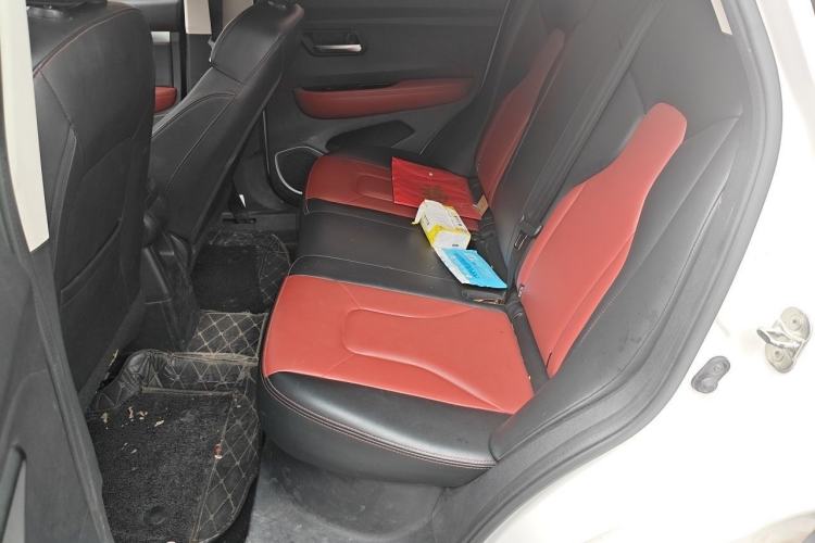 Used Haval H2s 2017 Red-Label 1.5T Dual-Clutch Elite Model Left Rear Seat