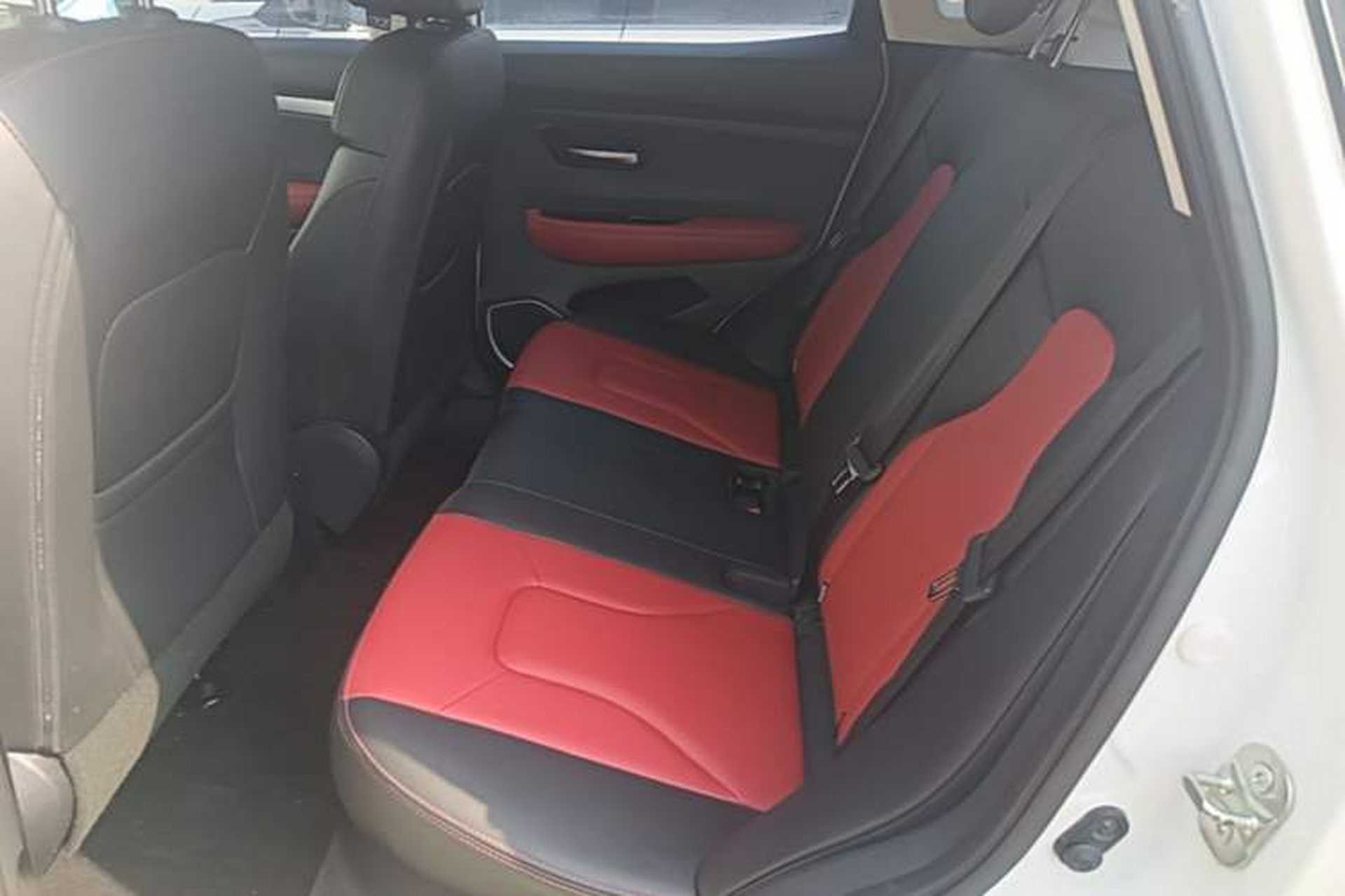 Used Haval H2s 2017 Red-Label 1.5T Dual-Clutch Elite Model Left Rear Seat