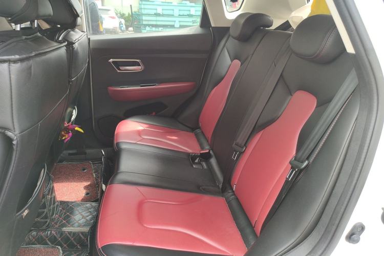 Used Haval H2s 2017 Red-Label 1.5T Dual-Clutch Luxury Model Left Rear Seat